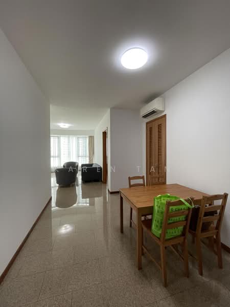 Queens, 16 Stirling Road, 2 Bedrooms, 915 sqft, Condominium For Sale, by Karen Tan, 500188865 - PropertyGuru.com.sg