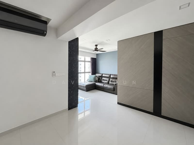 421B Northshore Drive, 421B Northshore Drive, 3 Bedrooms, 1,001 sqft, HDB Flat For Sale, by David Chun, 500188870 - Living Room - PropertyGuru.com.sg