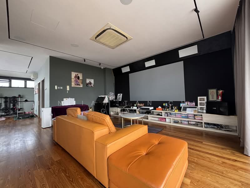 4 levels with lift semi-detached, 8 bedrooms, Sunrise Avenue, 8 Bedrooms, 7,500 sqft, Semi-Detached House For Sale, by Benaiah Tan Chin Guan, 500188871 - Living Room - PropertyGuru.com.sg
