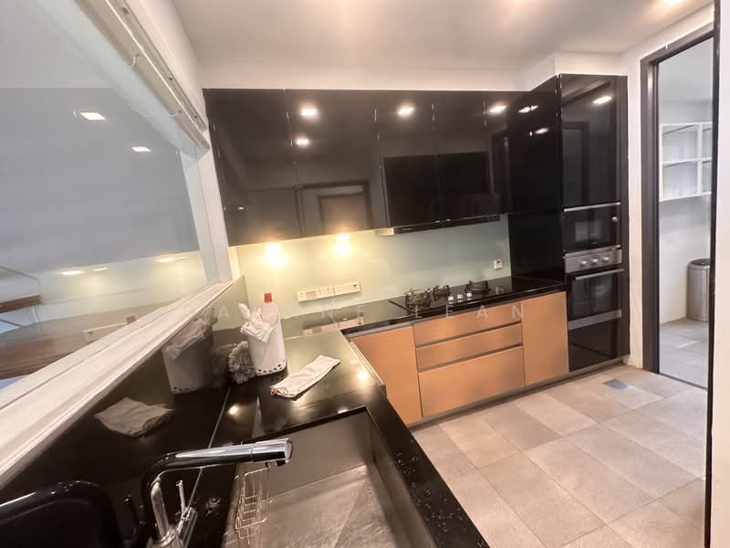 Sentosa Cove, 145 Ocean Drive, 4 Bedrooms, 3,595 sqft, Detached House For Rent, by Daphne Lean, 500188896 - Kitchen - PropertyGuru.com.sg