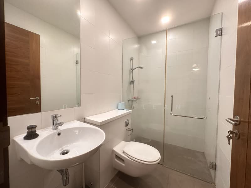 Sentosa Cove, 145 Ocean Drive, 4 Bedrooms, 3,595 sqft, Detached House For Rent, by Daphne Lean, 500188896 - Bathroom - PropertyGuru.com.sg