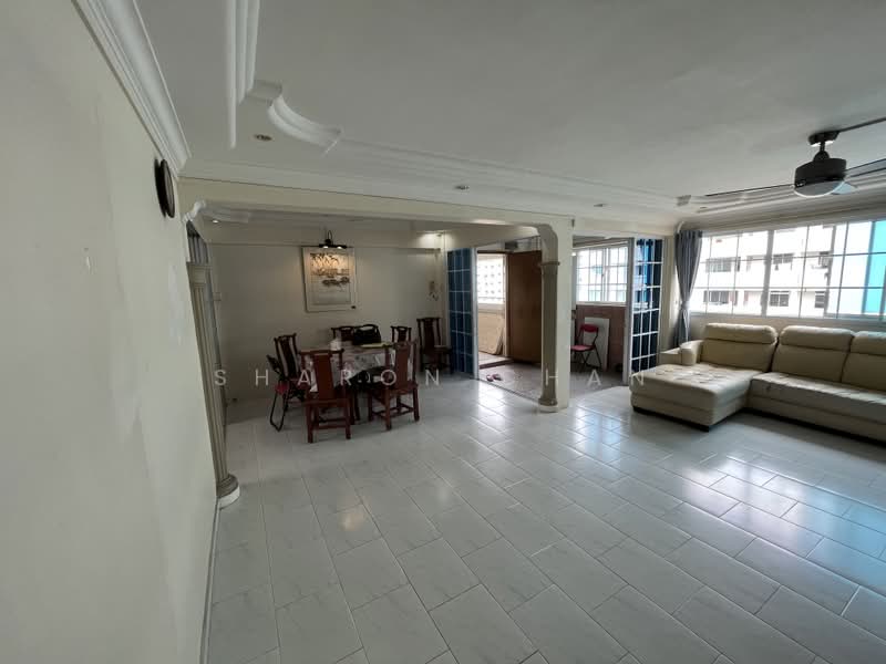 504 Hougang Avenue 8, 504 Hougang Avenue 8, 3 Bedrooms, 1,302 sqft, HDB Flat For Rent, by Sharon Chan, 500188904 - Living Room - PropertyGuru.com.sg