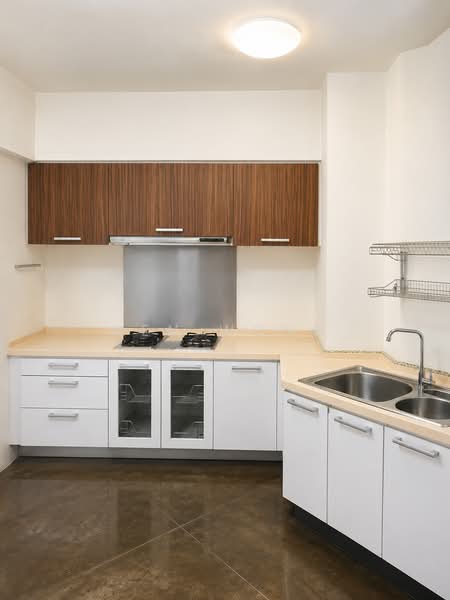 132 Edgedale Plains, 132 Edgedale Plains, 3 Bedrooms, 1,195 sqft, HDB Flat For Rent, by Ben Wong, 500188913 - Kitchen - PropertyGuru.com.sg