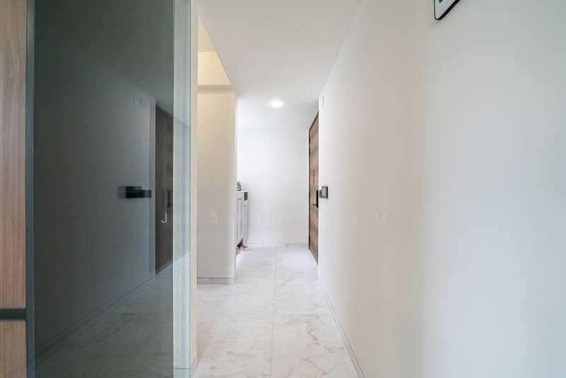 Coastline Residences, 7 Amber Road, 2 Bedrooms, 743 sqft, Condominium For Rent, by Jesley Lim, 500188927 - Corridor - PropertyGuru.com.sg