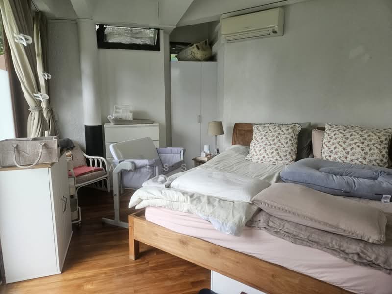 Entire Self-Contained GCB Floor, Victoria Park Close, 2 Bedrooms, 1,200 sqft, Good Class Bungalow For Rent, by Vanessa Terk, 500188930 - Bedroom - PropertyGuru.com.sg