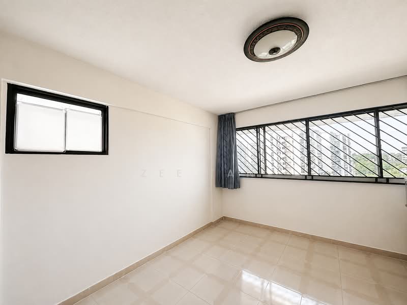757 Yishun Street 72, 757 Yishun Street 72, 3 Bedrooms, 1,388 sqft, HDB Flat For Sale, by Zee Tan, 500188945 - Master Bedroom - PropertyGuru.com.sg