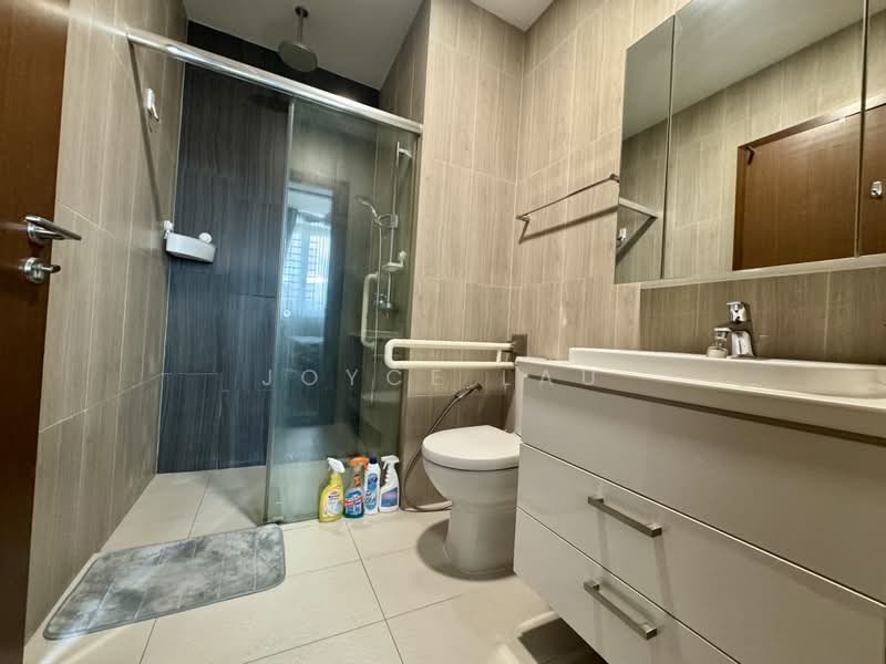 The Hillford, 180 Jalan Jurong Kechil, 1 Bedroom, 400 sqft, Condominium For Rent, by Joyce Lau, 500188948 - Bathroom - PropertyGuru.com.sg