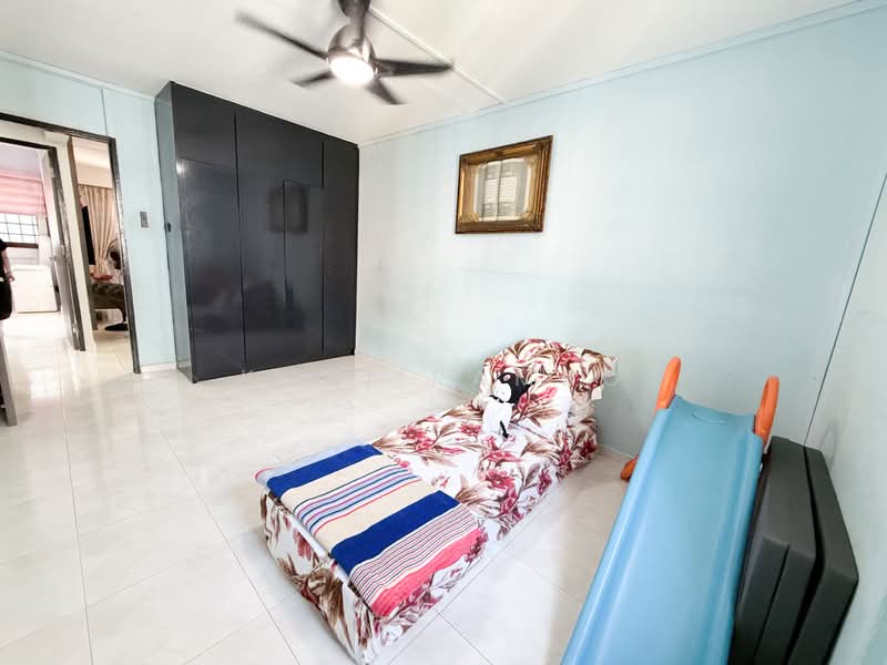 665 Hougang Avenue 4, 665 Hougang Avenue 4, 3 Bedrooms, 1,109 sqft, HDB Flat For Sale, by Khai Rambo, 500188954 - Bedroom - PropertyGuru.com.sg