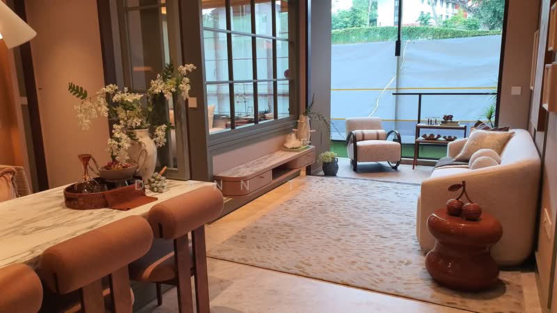 Dunearn House, 760 Dunearn Road, 2 Bedrooms, 667 sqft, Condominium For Sale, by Dyann Thong, 500188955 - Living Room - PropertyGuru.com.sg