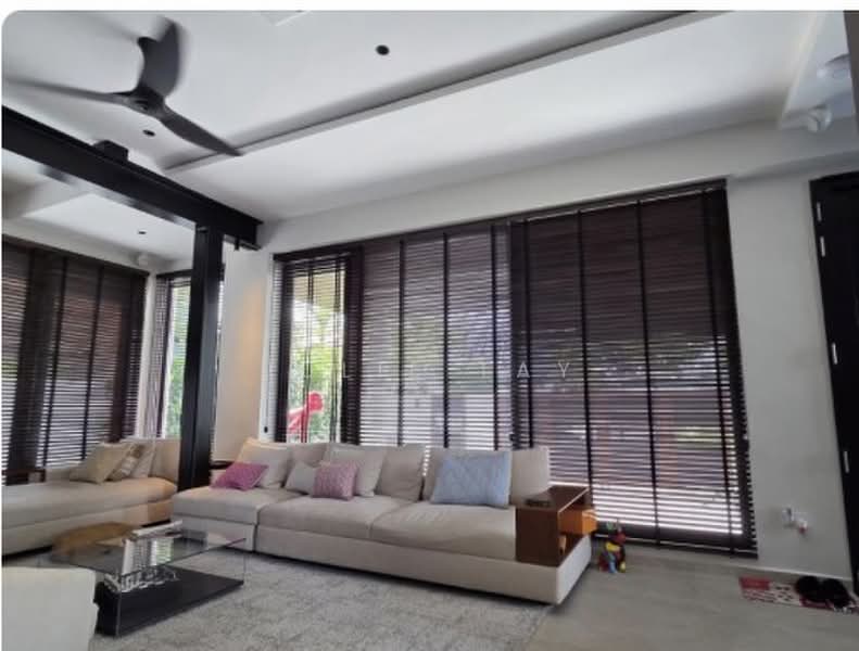 đź’ĄDISTRICT 15 NEW LISTINGđź’Ą- Well Reno Modern Semi-D, , 5 Bedrooms, 7,000 sqft, Semi-Detached House For Sale, by Julie Tay, 500188956 - Living Room - PropertyGuru.com.sg