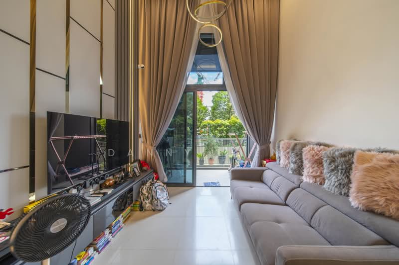 Casa Al Mare, 75 Jalan Loyang Besar, 3 Bedrooms, 1,098 sqft, Apartment For Sale, by Danny Shen, 500188972 - Living Room - PropertyGuru.com.sg