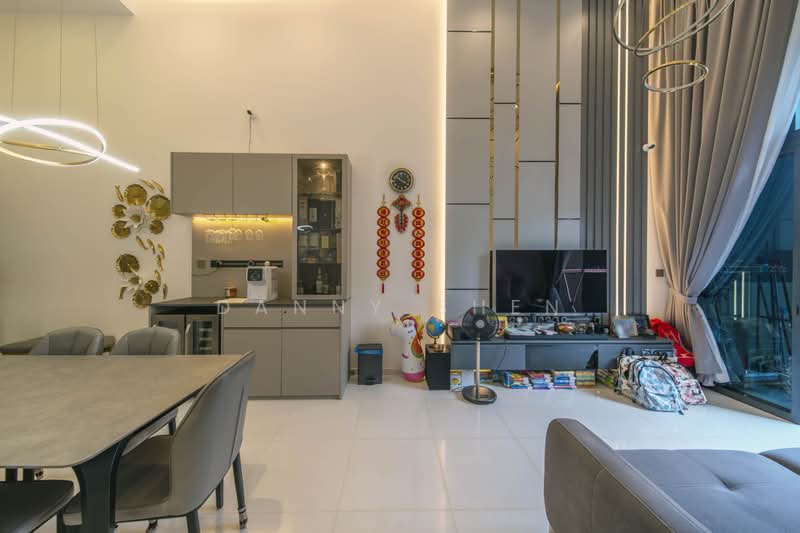 Casa Al Mare, 75 Jalan Loyang Besar, 3 Bedrooms, 1,098 sqft, Apartment For Sale, by Danny Shen, 500188972 - Living Room - PropertyGuru.com.sg