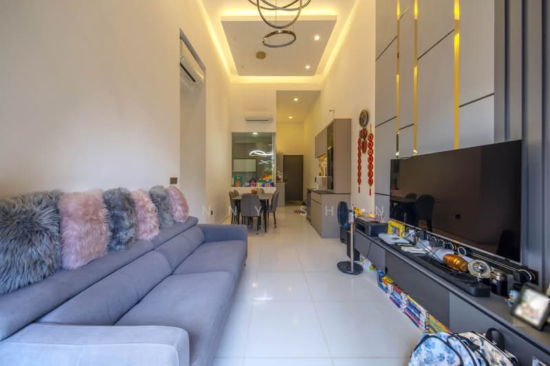 Casa Al Mare, 75 Jalan Loyang Besar, 3 Bedrooms, 1,098 sqft, Apartment For Sale, by Danny Shen, 500188972 - Living Room - PropertyGuru.com.sg