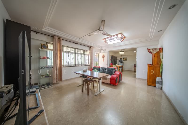 354 Woodlands Avenue 1, 354 Woodlands Avenue 1, 3 Bedrooms, 1,130 sqft, HDB Flat For Sale, by KENNETH CHUA, 500188975 - Living Room - PropertyGuru.com.sg