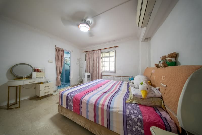 354 Woodlands Avenue 1, 354 Woodlands Avenue 1, 3 Bedrooms, 1,130 sqft, HDB Flat For Sale, by KENNETH CHUA, 500188975 - Bedroom - PropertyGuru.com.sg