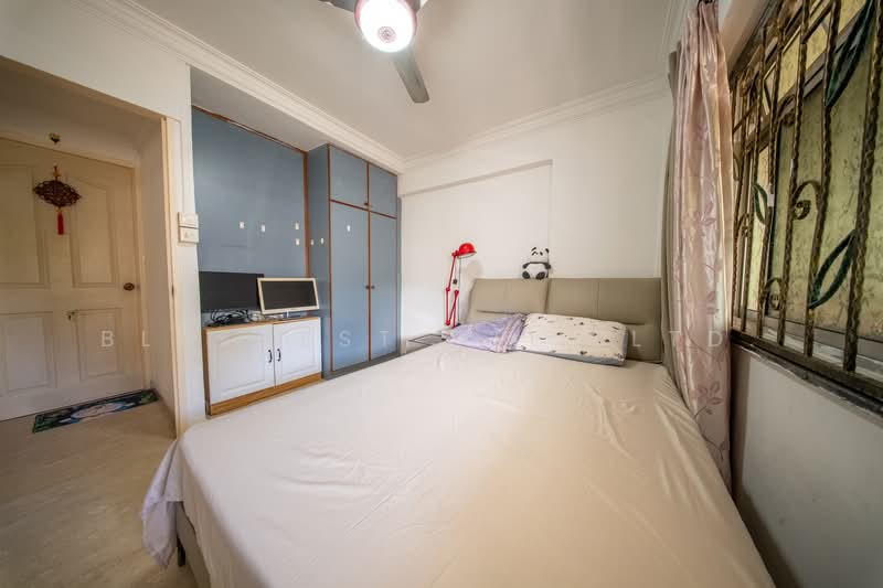 354 Woodlands Avenue 1, 354 Woodlands Avenue 1, 3 Bedrooms, 1,130 sqft, HDB Flat For Sale, by KENNETH CHUA, 500188975 - Bedroom - PropertyGuru.com.sg