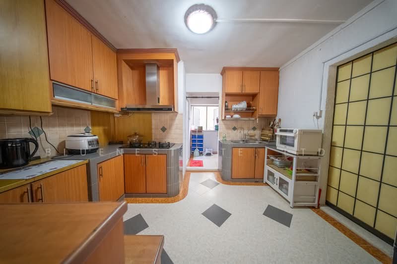 354 Woodlands Avenue 1, 354 Woodlands Avenue 1, 3 Bedrooms, 1,130 sqft, HDB Flat For Sale, by KENNETH CHUA, 500188975 - Kitchen - PropertyGuru.com.sg
