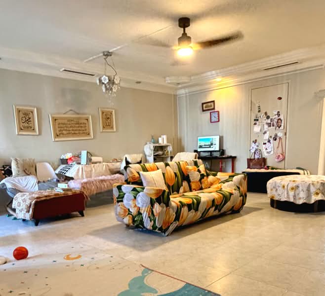 192C Rivervale Drive, 192C Rivervale Drive, 3 Bedrooms, 1,238 sqft, HDB Flat For Sale, by Mohamed Shahril, 500188991 - Living Room - PropertyGuru.com.sg