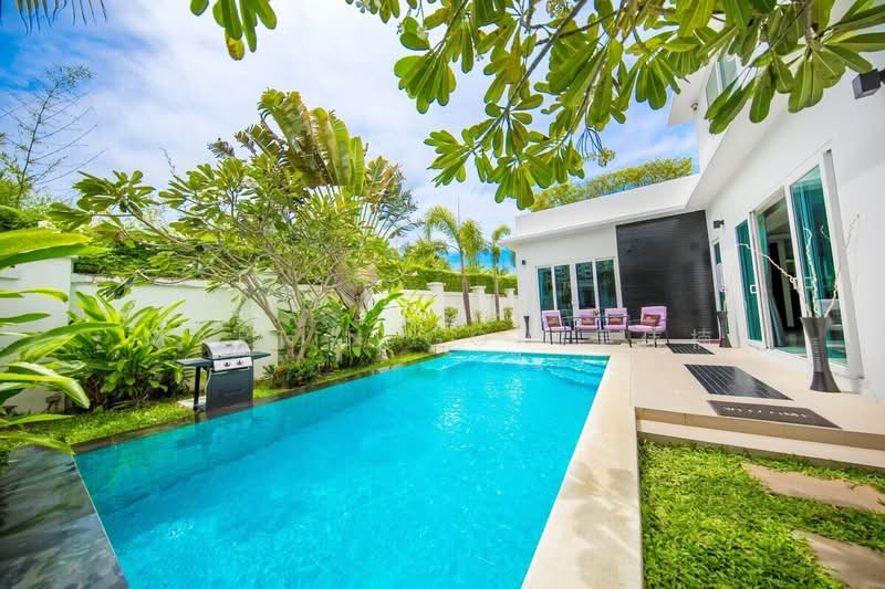 🌟 实惠别墅 Low $Psf, near Henry Park Primary ✧ Elegant 🌟, , 5 Bedrooms, 4,950 sqft, Detached House For Sale, by Martin Goh 吴伟楠, 500188998 - Exterior - PropertyGuru.com.sg