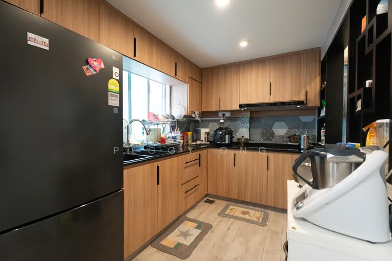 Maysprings, 2 Petir Road, 3 Bedrooms, 1,292 sqft, Apartment For Sale, by Peggy Ong, 500188999 - Kitchen - PropertyGuru.com.sg