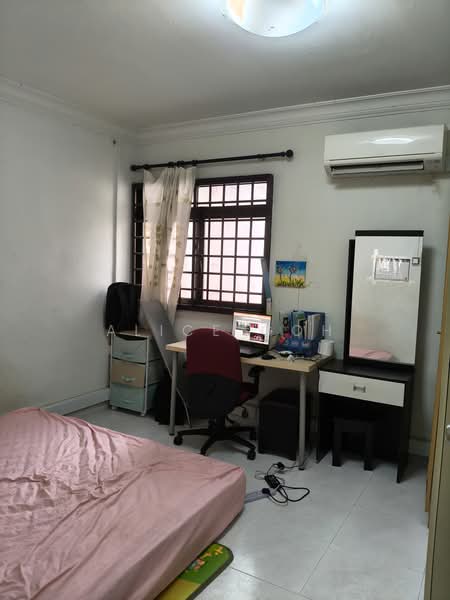 892A Woodlands Drive 50, 892A Woodlands Drive 50, 3 Bedrooms, 1,076 sqft, HDB Flat For Sale, by Alice Goh, 500189001 - Bedroom - PropertyGuru.com.sg