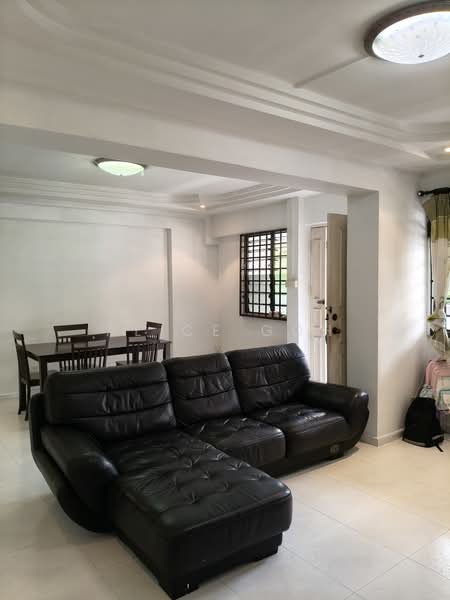 892A Woodlands Drive 50, 892A Woodlands Drive 50, 3 Bedrooms, 1,076 sqft, HDB Flat For Sale, by Alice Goh, 500189001 - Living Room - PropertyGuru.com.sg