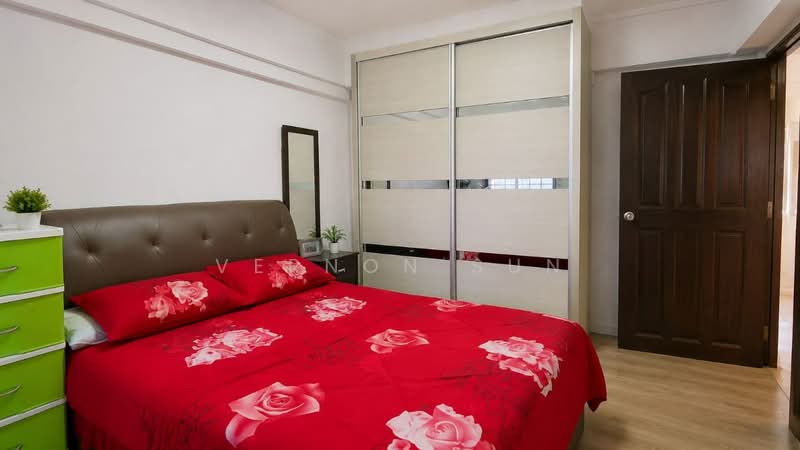 309 Serangoon Avenue 2, 309 Serangoon Avenue 2, 3 Bedrooms, 979 sqft, HDB Flat For Sale, by Vernon Sun, 500189010 - Bedroom - PropertyGuru.com.sg
