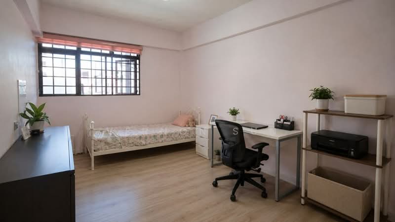 309 Serangoon Avenue 2, 309 Serangoon Avenue 2, 3 Bedrooms, 979 sqft, HDB Flat For Sale, by Vernon Sun, 500189010 - Bedroom - PropertyGuru.com.sg