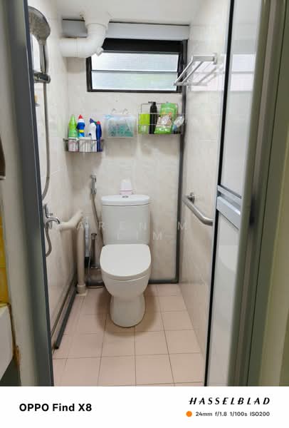 13 Lorong 7 Toa Payoh, 13 Lorong 7 Toa Payoh, Room Rental, 100 sqft, HDB Flat For Rent, by Karen M T Lim, 500189019 - Bathroom - PropertyGuru.com.sg