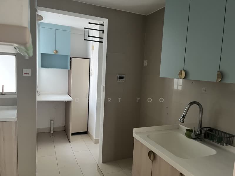 Mera Springs, 81 Carlisle Road, 2 Bedrooms, 1,066 sqft, Condominium For Sale, by Robert Foo, 500189025 - Kitchen - PropertyGuru.com.sg