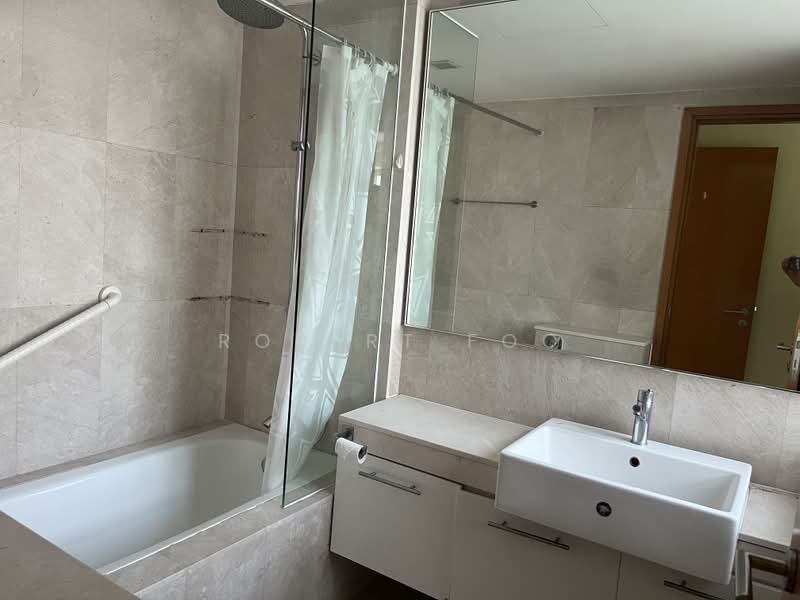 Mera Springs, 81 Carlisle Road, 2 Bedrooms, 1,066 sqft, Condominium For Sale, by Robert Foo, 500189025 - Bathroom - PropertyGuru.com.sg