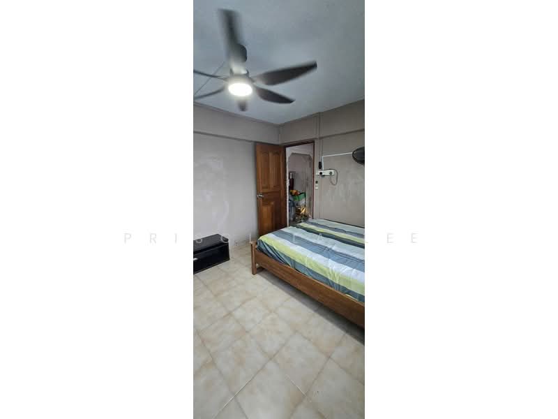 332 Jurong East Avenue 1, 332 Jurong East Avenue 1, Room Rental, 100 sqft, HDB Flat For Rent, by Priscilla Lee, 500189030 - Bedroom - PropertyGuru.com.sg