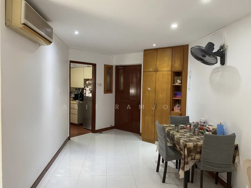 Melville Park, 28 Simei Street 1, 2 Bedrooms, 1,066 sqft, Apartment For Rent, by Asif Ramjoo, 500189032 - Kitchen - PropertyGuru.com.sg