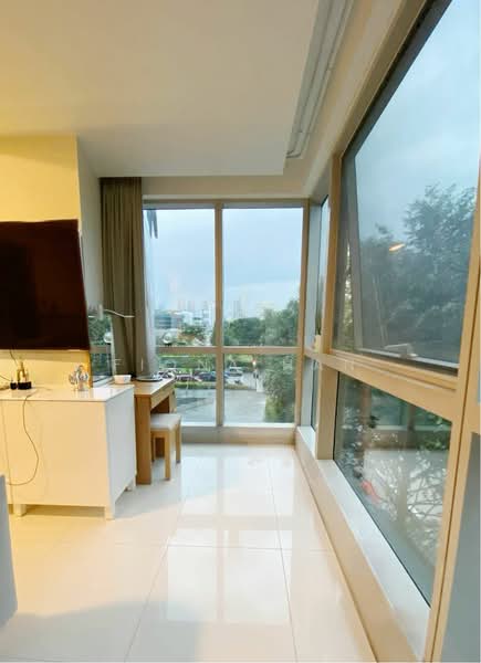 The Sail @ Marina Bay, 6 Marina Boulevard, 1 Bedroom, 775 sqft, Condominium For Rent, by Fiona Han, 500189038 - Balcony - PropertyGuru.com.sg