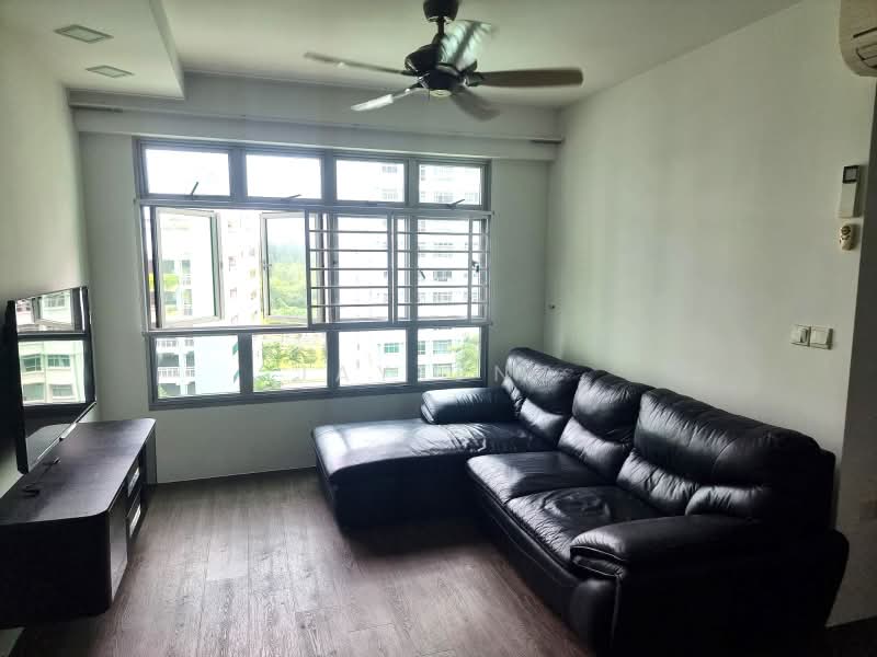 671B Edgefield Plains, 671B Edgefield Plains, Hougang / Punggol / Sengkang, 3 Bedrooms, 969 sqft, HDB Flat For Sale, by Jay Ong, 500189044 - Living Room - PropertyGuru.com.sg