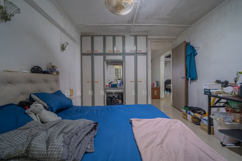512 Hougang Avenue 10, 512 Hougang Avenue 10, 3 Bedrooms, 904 sqft, HDB Flat For Sale, by Danny Shen, 500189045 - Bedroom - PropertyGuru.com.sg
