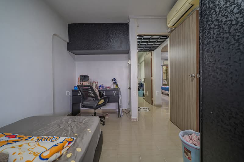 512 Hougang Avenue 10, 512 Hougang Avenue 10, 3 Bedrooms, 904 sqft, HDB Flat For Sale, by Danny Shen, 500189045 - Bedroom - PropertyGuru.com.sg