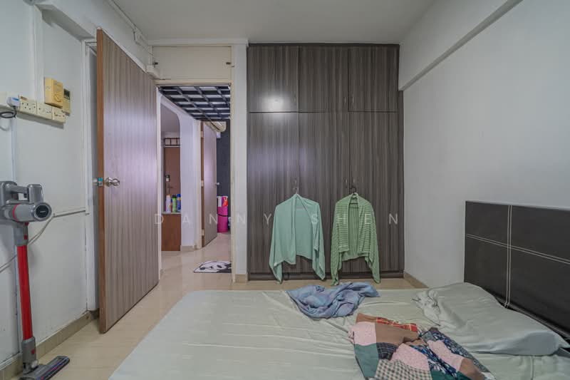 512 Hougang Avenue 10, 512 Hougang Avenue 10, 3 Bedrooms, 904 sqft, HDB Flat For Sale, by Danny Shen, 500189045 - Bedroom - PropertyGuru.com.sg