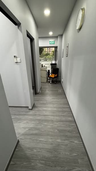 Prime Clinic / Wellness Space For Takeover Next To Bishan MRT, , 700 sqft, Shop / Shophouse For Rent, by Anna Ho, 500189052 - Corridor - CommercialGuru.com.sg
