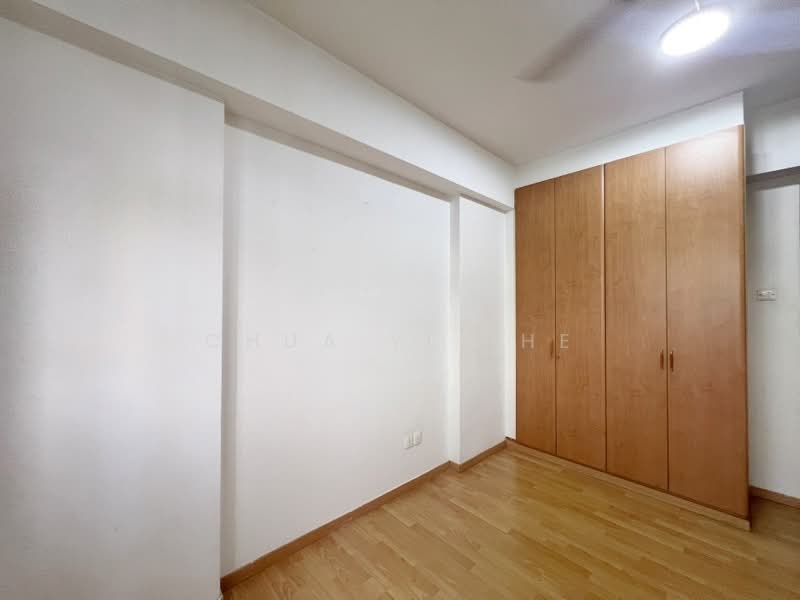 The Florida, 76 Hougang Avenue 7, 3 Bedrooms, 1,238 sqft, Condominium For Rent, by Chua Yi Zhe, 500189073 - Common room - PropertyGuru.com.sg