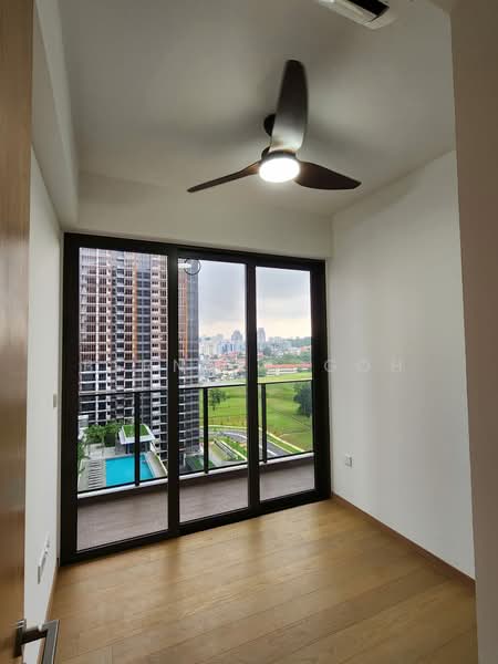 Midwood, 10 Hillview Rise, 3 Bedrooms, 893 sqft, Condominium For Sale, by Bernard Goh, 500189078 - PropertyGuru.com.sg