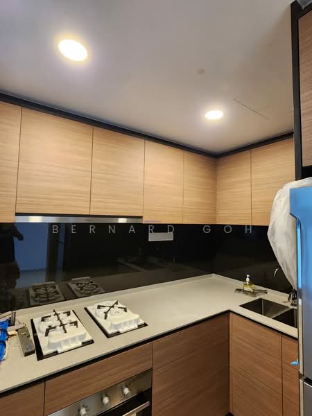 Midwood, 10 Hillview Rise, 3 Bedrooms, 893 sqft, Condominium For Sale, by Bernard Goh, 500189078 - Kitchen - PropertyGuru.com.sg