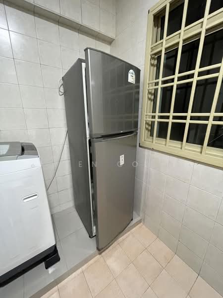 118 Edgefield Plains, 118 Edgefield Plains, 3 Bedrooms, 1,022 sqft, HDB Flat For Rent, by Ken Goh, 500189081 - Kitchen - PropertyGuru.com.sg