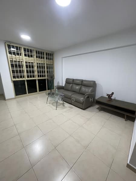 118 Edgefield Plains, 118 Edgefield Plains, 3 Bedrooms, 1,022 sqft, HDB Flat For Rent, by Ken Goh, 500189081 - Living Room - PropertyGuru.com.sg