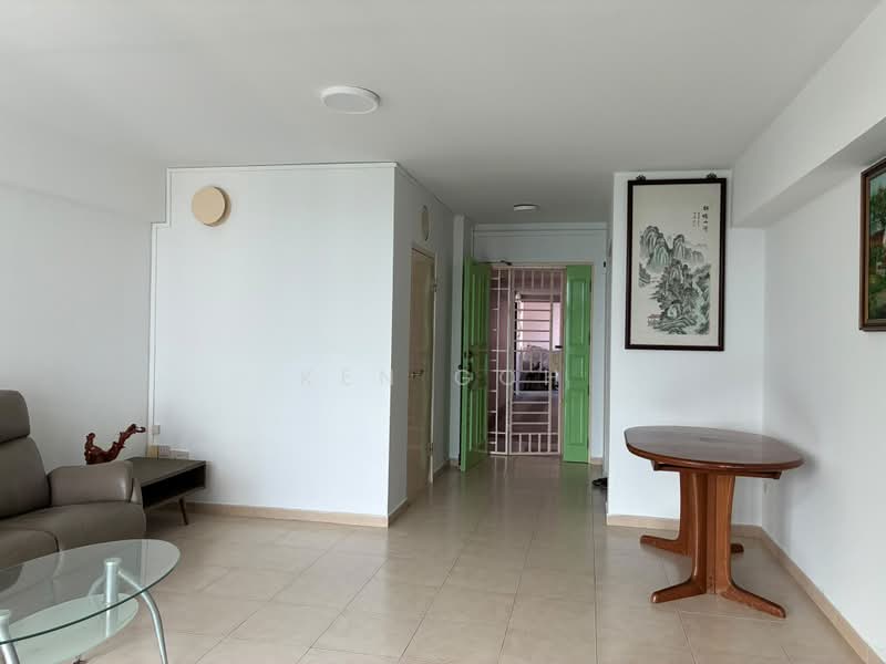 118 Edgefield Plains, 118 Edgefield Plains, 3 Bedrooms, 1,022 sqft, HDB Flat For Rent, by Ken Goh, 500189081 - Living Room - PropertyGuru.com.sg