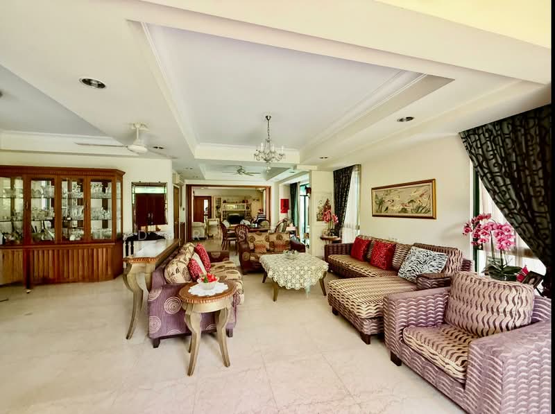 Watten Estate, Watten Rd Link-Bungalow, Shelford, Hillcrest, Watten Rd, 7 Bedrooms, 6,500 sqft, Detached House For Sale, by Doris Cheng, 500189101 - Living Room - PropertyGuru.com.sg