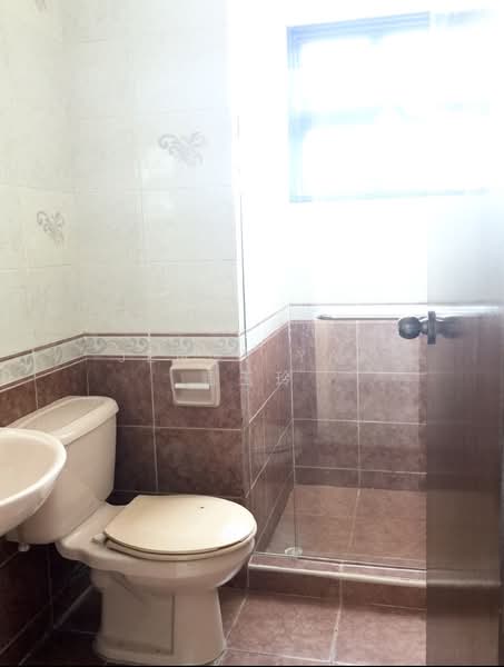 The Anchorage, 370 Alexandra Road, 3 Bedrooms, 1,421 sqft, Condominium For Rent, by Jenny Yan 甄玉玲, 500189117 - Bathroom - PropertyGuru.com.sg
