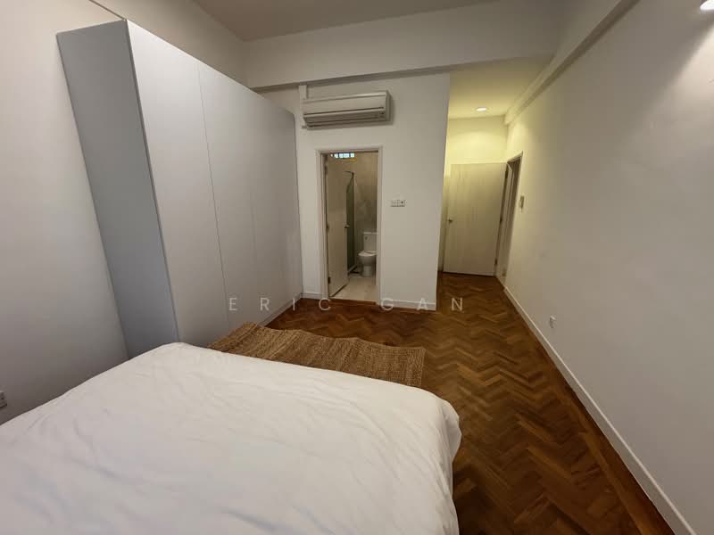 Orange Regency, 101 Fernhill Road, 4 Bedrooms, 1,776 sqft, Condominium For Rent, by Eric Gan, 500189123 - Master Bedroom - PropertyGuru.com.sg