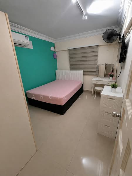10 Gloucester Road, 10 Gloucester Road, 2 Bedrooms, 721 sqft, HDB Flat For Sale, by Angie Lim, 500189124 - Bedroom - PropertyGuru.com.sg