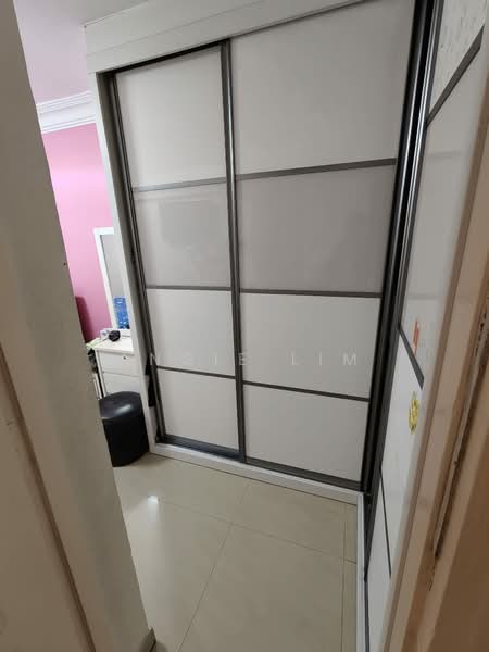 10 Gloucester Road, 10 Gloucester Road, 2 Bedrooms, 721 sqft, HDB Flat For Sale, by Angie Lim, 500189124 - Interior - PropertyGuru.com.sg
